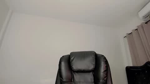 Snapshot of tgirl_luna69 chatting on 14, 5, 2026 Luna online show from 14, 5, 2026