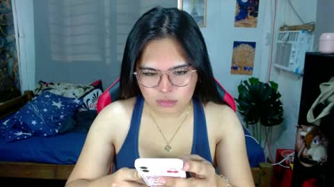 tgirlselena online show from 7, 4, 2026