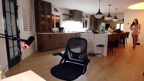 babygirlmami online show from 20, 11, 2025