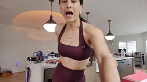 Snapshot of tgirltoesx chatting on 15, 2, 2026 babygirlmami online show from 15, 2, 2026