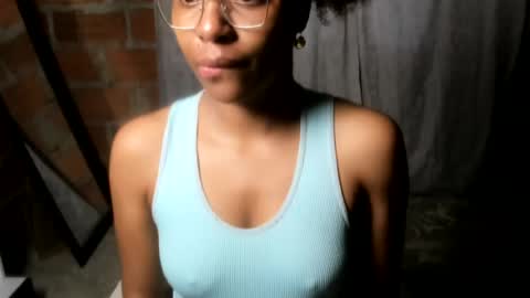 thaimy_ online show from 8, 7, 2026