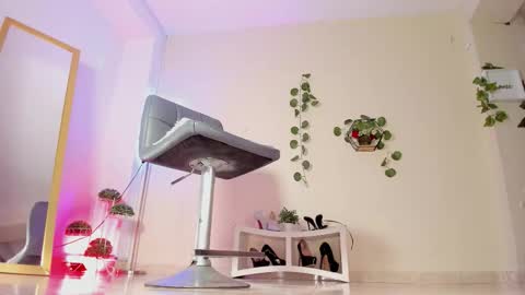 Thais online show from 15, 10, 2025