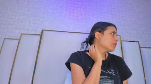 Snapshot of thalia888_ chatting on 20, 4, 2026 thalia888_ online show from 20, 4, 2026