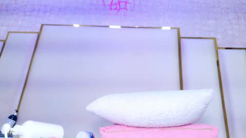 Snapshot of thalia888_ chatting on 22, 5, 2026 thalia888_ online show from 22, 5, 2026