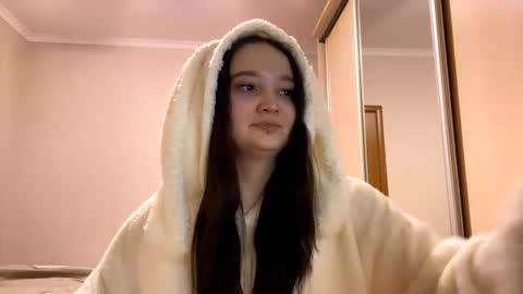 Yumi online show from 3, 2, 2026