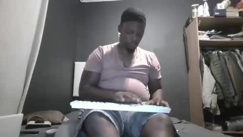 Snapshot of thamtsho1108 chatting on 5, 1, 2026 thamtsho1108 online show from 5, 1, 2026