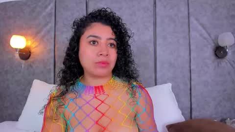 thara webstter online show from 26, 11, 2025