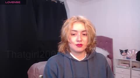 Snapshot of thatgirl2003 chatting on 22, 9, 2025 online show from 22, 9, 2025