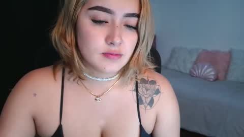   online show from 30, 10, 2025