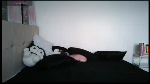   online show from 19, 4, 2026