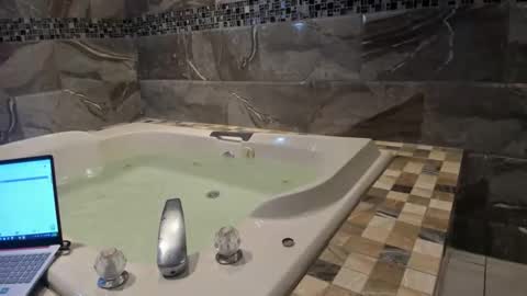 Snapshot of thatguyfromx chatting on 13, 2, 2026 That guy follow on X online show from 13, 2, 2026