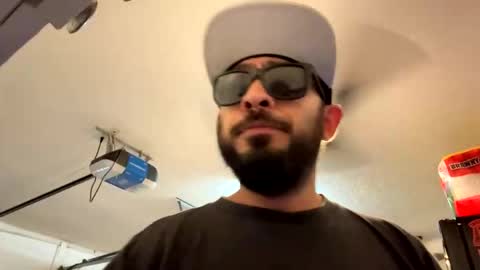 Snapshot of thatmiaguy chatting on 9, 10, 2025 thatmiaguy online show from 9, 10, 2025