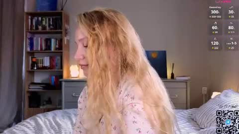 Snapshot of thatonerabbit chatting on 23, 7, 2026 Alice online show from 23, 7, 2026