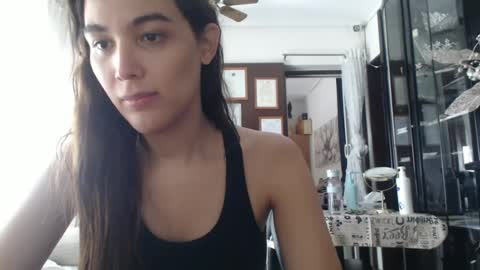 Snapshot of thayanizreal chatting on 17, 6, 2026 thayanizreal online show from 17, 6, 2026