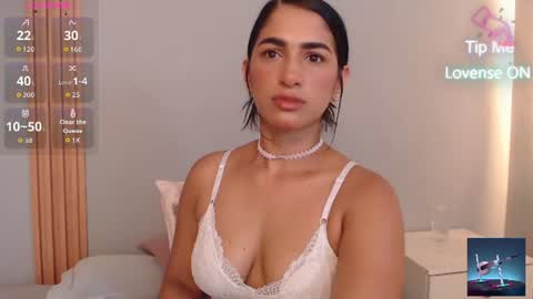 Snapshot of thayssa_ross chatting on 22, 6, 2026 THAYSSA ROSS online show from 22, 6, 2026