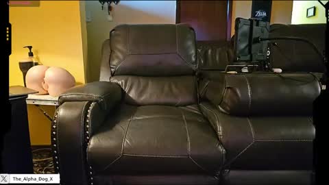 Snapshot of the_alpha_dog_xxx chatting on 2, 5, 2026 the_alpha_dog_xxx online show from 2, 5, 2026