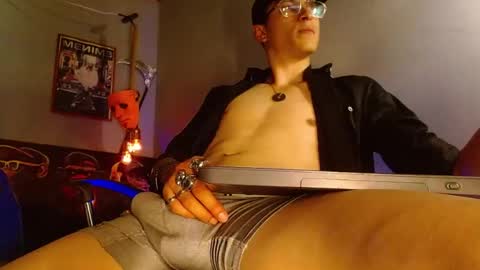 GIORGGIO online show from 8, 1, 2026