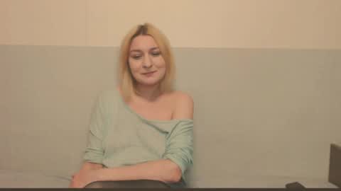 Snapshot of the_basic_instinctt chatting on 28, 4, 2026 Eva online show from 28, 4, 2026