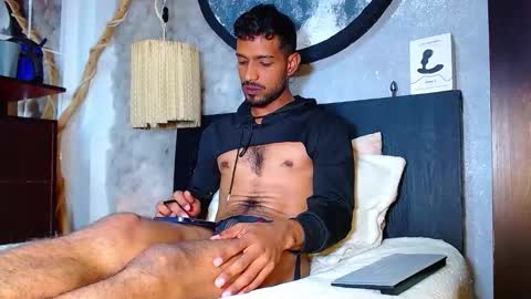 the dog lian online show from 12, 11, 2025