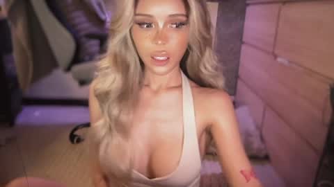 Snapshot of the_enchantressxx chatting on 7, 6, 2026 nabi butterfly online show from 7, 6, 2026