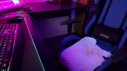 Snapshot of the_famous_666 chatting on 14, 11, 2025 Braza666 online show from 14, 11, 2025