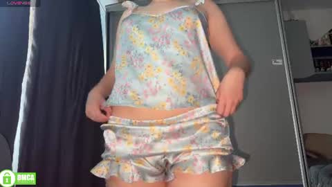 Snapshot of the_princese chatting on 22, 6, 2026 Alice online show from 22, 6, 2026