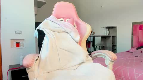 IGAleja queen1 online show from 20, 12, 2025