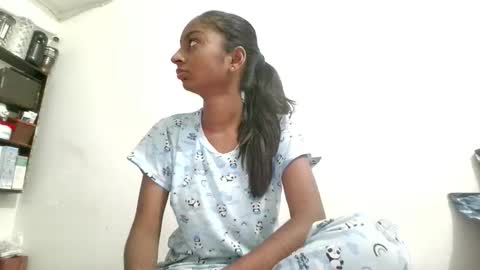 Snapshot of the_right_girl chatting on 27, 9, 2025 Suzan Sexy online show from 27, 9, 2025