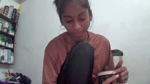 Snapshot of the_right_girl chatting on 16, 2, 2026 Suzan Sexy online show from 16, 2, 2026