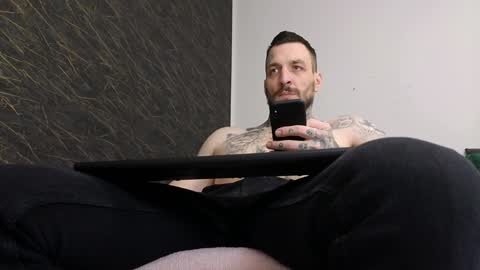 John online show from 31, 1, 2025