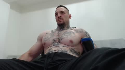 Snapshot of thebestmuscles chatting on 23, 7, 2026 John online show from 23, 7, 2026