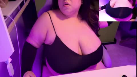TheBouncingBetty online show from 24, 4, 2026