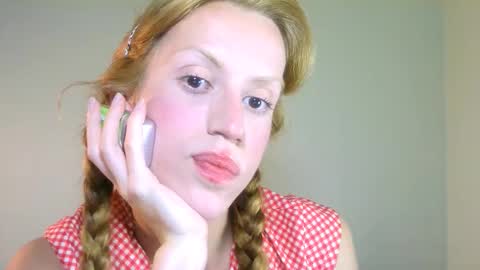 Yolanda online show from 22, 9, 2025