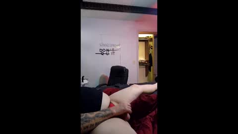 theejerbear1983 online show from 12, 4, 2026