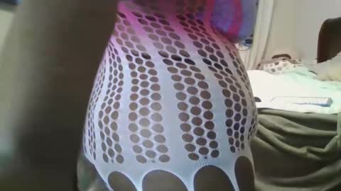 TheeTashelly online show from 2, 12, 2025