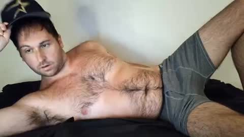 Snapshot of theetwohander chatting on 2, 7, 2026 Theetwohander online show from 2, 7, 2026