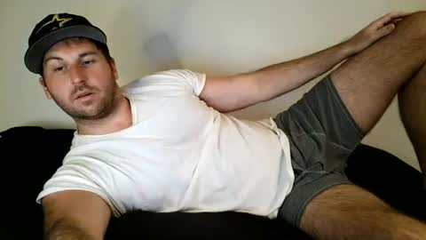 Snapshot of theetwohander chatting on 5, 7, 2026 Theetwohander online show from 5, 7, 2026