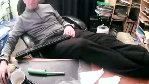 paul online show from 30, 11, 2025