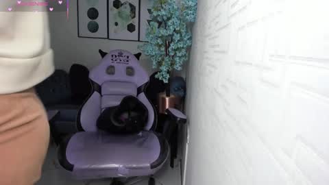 Theia  online show from 2, 2, 2026