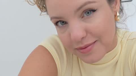 Lily Marie online show from 28, 11, 2025