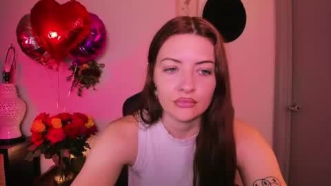 Snapshot of themelrose chatting on 9, 7, 2026 themelrose online show from 9, 7, 2026
