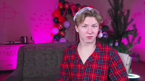 Snapshot of themikesever chatting on 31, 12, 2024 Sever online show from 31, 12, 2024