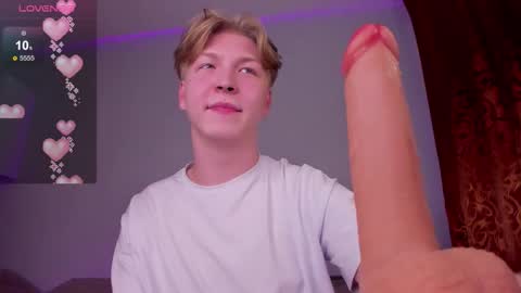 Snapshot of themikesever chatting on 25, 10, 2025 Sever online show from 25, 10, 2025