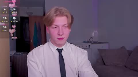 Snapshot of themikesever chatting on 13, 11, 2025 Sever online show from 13, 11, 2025