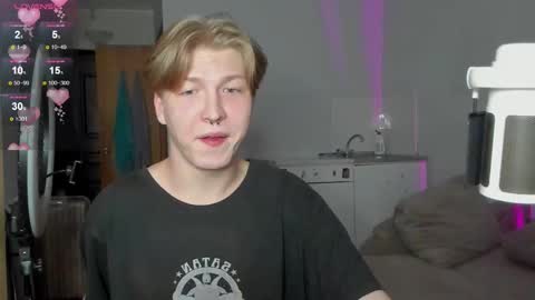 Snapshot of themikesever chatting on 26, 11, 2025 Sever online show from 26, 11, 2025