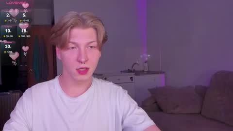 Snapshot of themikesever chatting on 17, 12, 2025 Sever online show from 17, 12, 2025