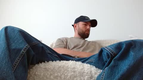 TheMonarchGoat online show from 7, 4, 2026