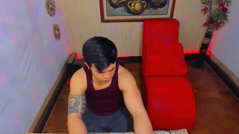 Snapshot of themuscularvenezuelanman chatting on 24, 4, 2026 themuscularvenezuelanman online show from 24, 4, 2026