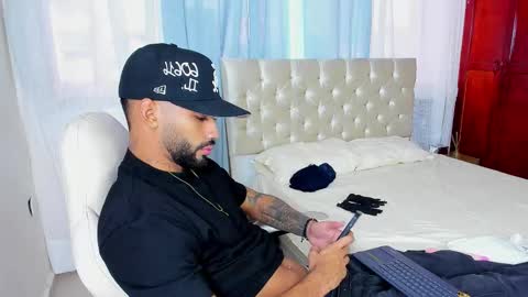 Theo Sky online show from 16, 9, 2025