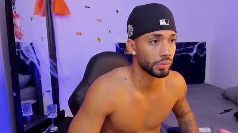 Theo Sky online show from 17, 10, 2025